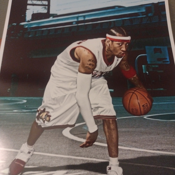 NEW!💯 ALLEN IVERSON 8.5x11 OLD SCHOOL PHILADELPHIA 76ERS ULTRA GLOSSY POSTER!🤩 - Picture 3 of 7